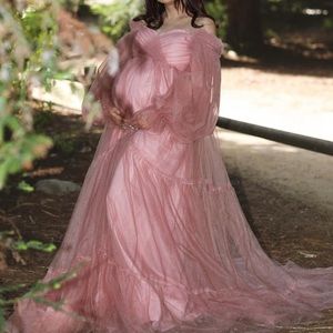 Maternity photoshopping dress